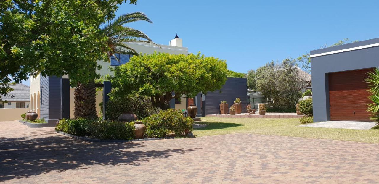 Smuts Ave. Guest Rooms Hermanus Exterior photo